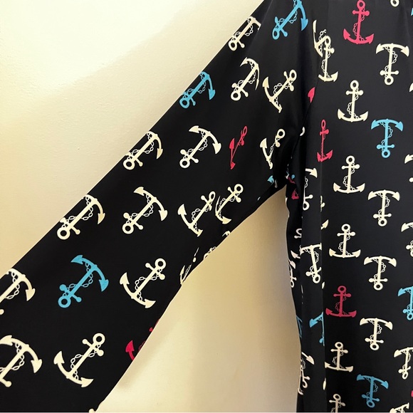 Escapada Navy Anchor Print Tunic - Picture 4 of 7